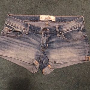Hollister Jean shorts Low rise